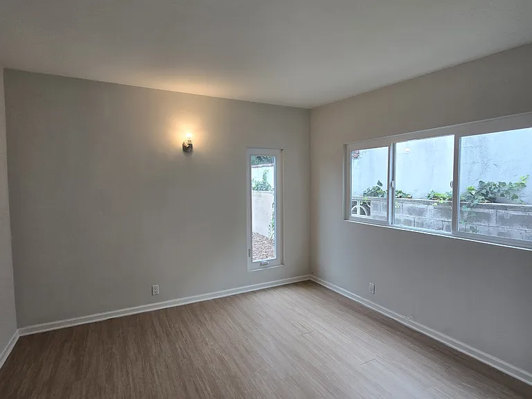2688 Lake Ave — Photo 18
