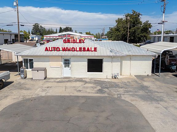 2nd image of 33 E Gridley Rd