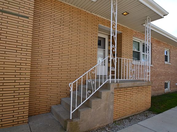 3rd image of 10252 S Homan Ave