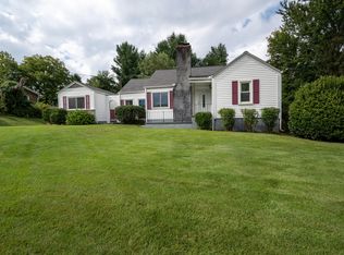 1428 Cherokee Rd, Johnson City, TN 37604