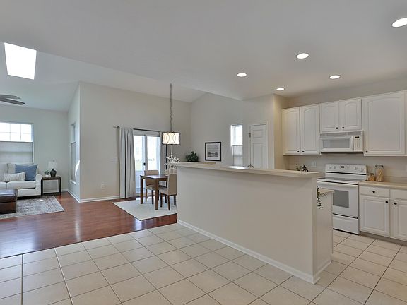 5th image of 5037 Barkstone Dr