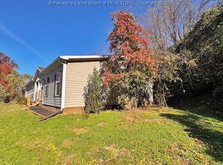 5173 Cherry Lawn Rd, Huntington, WV 25705