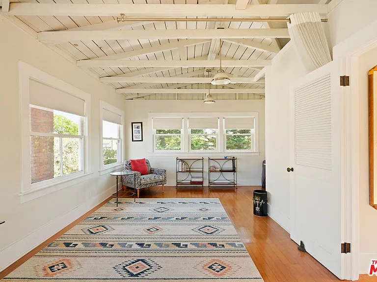 1670 Electric Ave — Photo 31