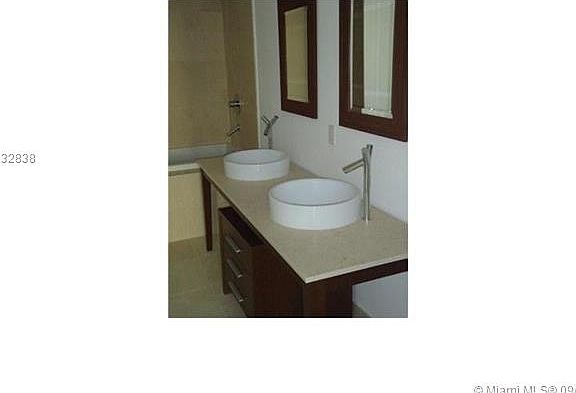 4th image of 485 Brickell Ave APT 4406