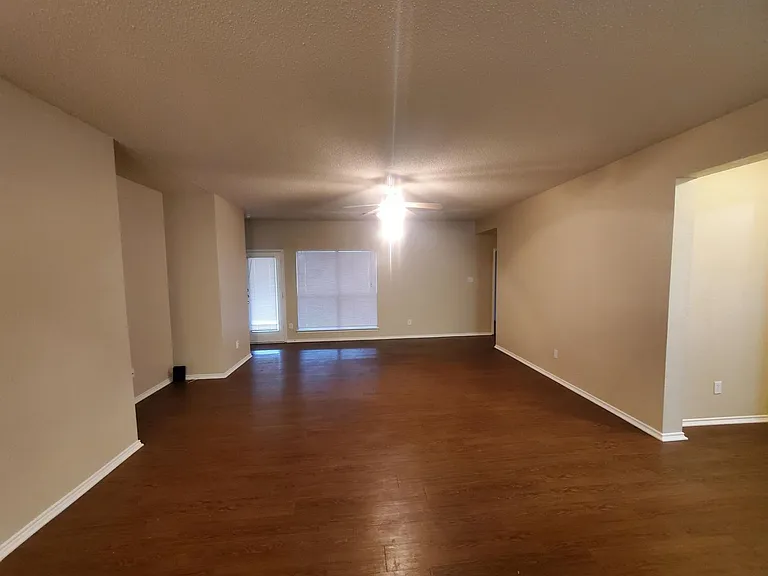 183 Rolling Ct — Photo 6