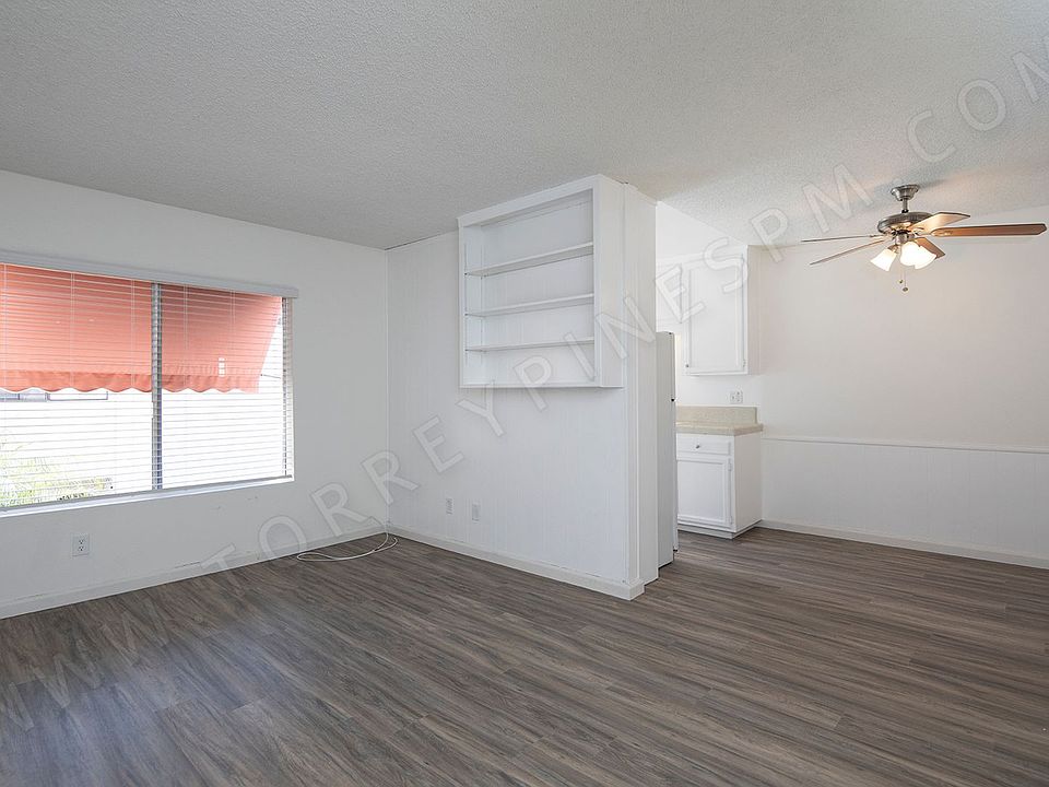 2nd image of 4346 Kansas St #8