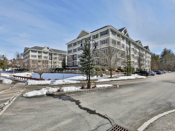 10 Braemoor Woods Rd APT 401, Salem, NH 03079