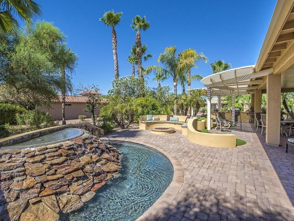 001_Fabulous Outdoor Living