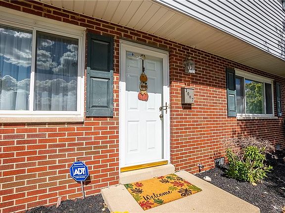 3rd image of 1067 Wollenhaupt Dr