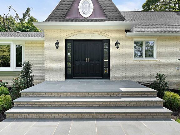 3rd image of 5 Eastview Ln