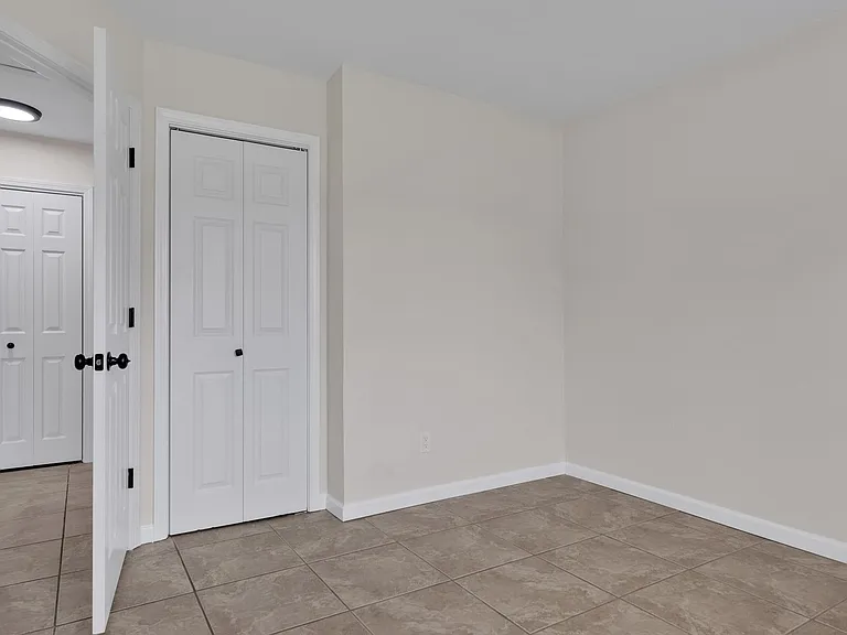 967 Grand Canal St — Photo 24