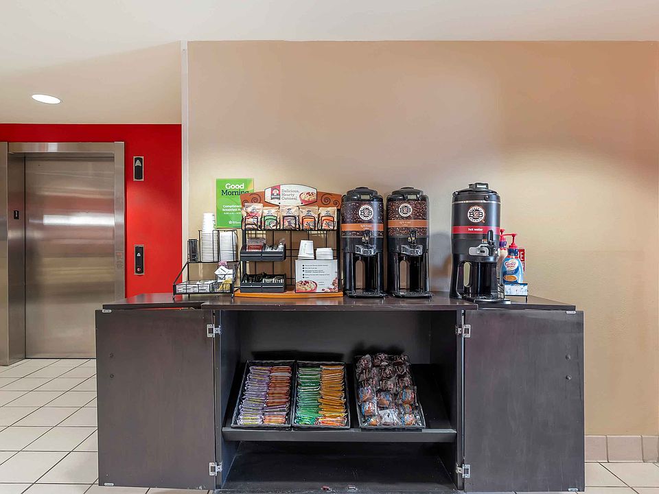 Free Grab-and-Go Breakfast