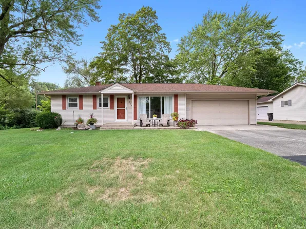 5579 Meadowbrook Dr, Fort Wayne, IN 46835