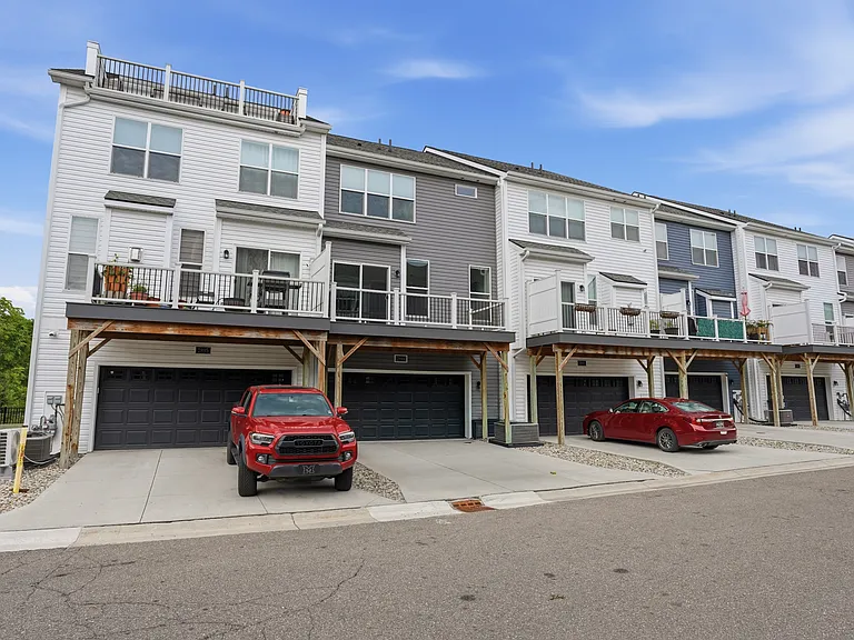 2893 Rayfield Ave — Photo 34