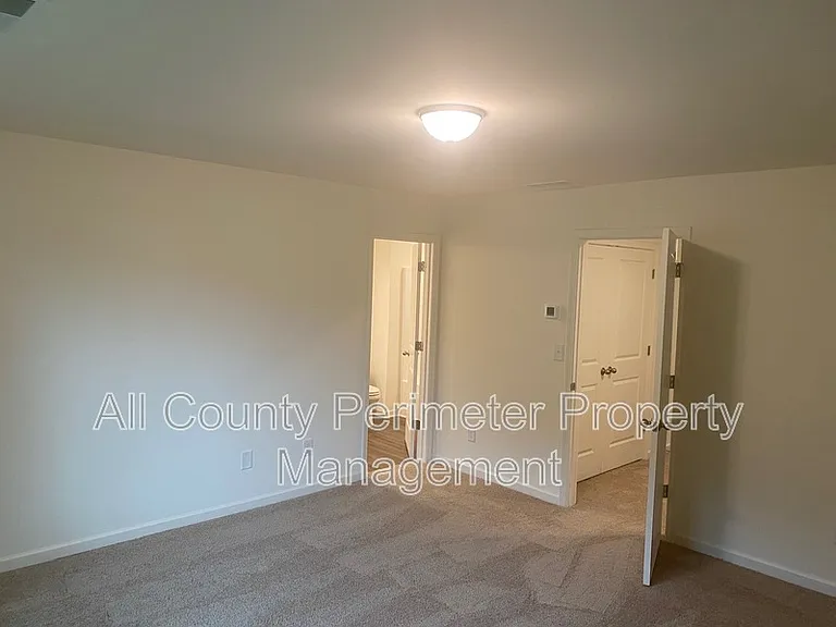 1117 Union Pacific Way — Photo 10