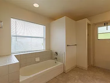 1465 Dewitt St — Photo 17