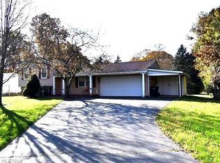 4099 Brookside Dr NW, Warren, OH 44483