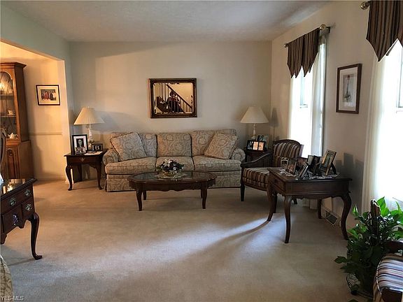 2nd image of 8400 Crystal Dr