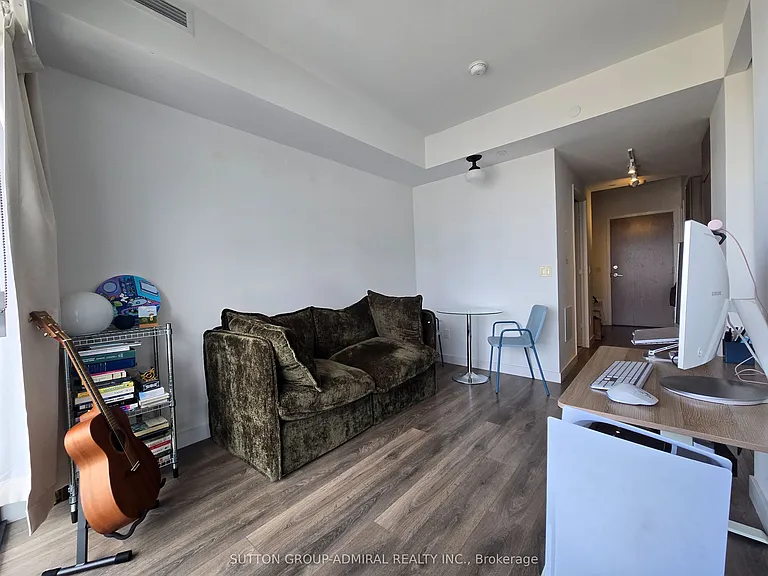 215 Queen St W #1802 — Photo 6