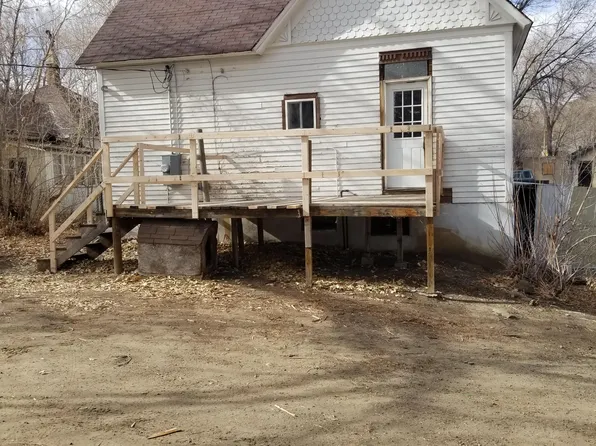 537 N 2nd St, Raton, NM 87740