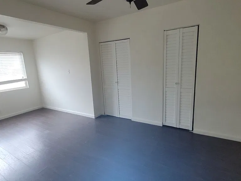 9820 Greenacres Dr — Photo 6