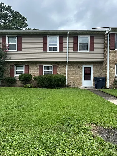 109 Palace Cir Photo 1