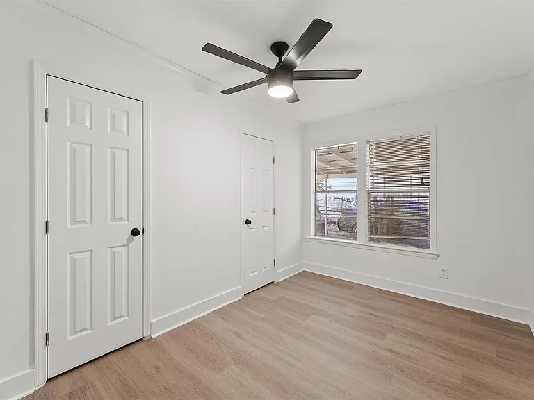 4029 Lucille St — Photo 15