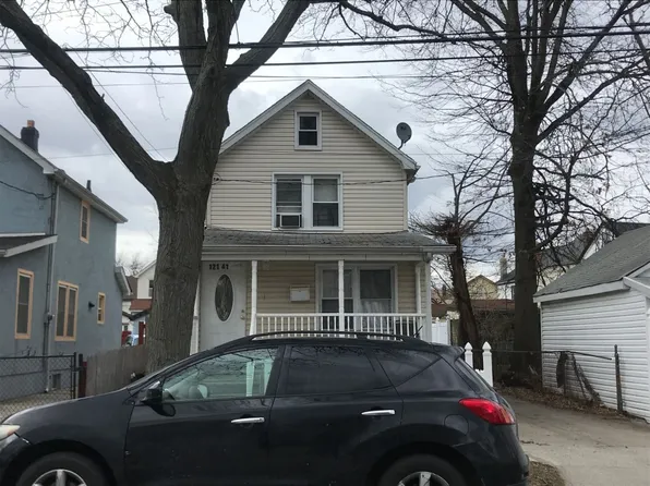 12141 192nd St, Springfield Gardens, NY 11413
