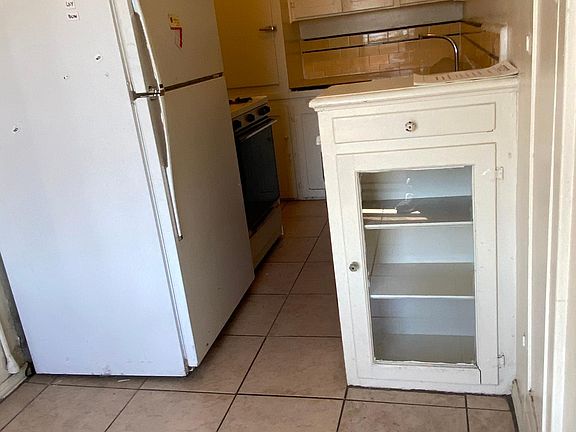 5th image of 249 S Harvard Blvd APT 406