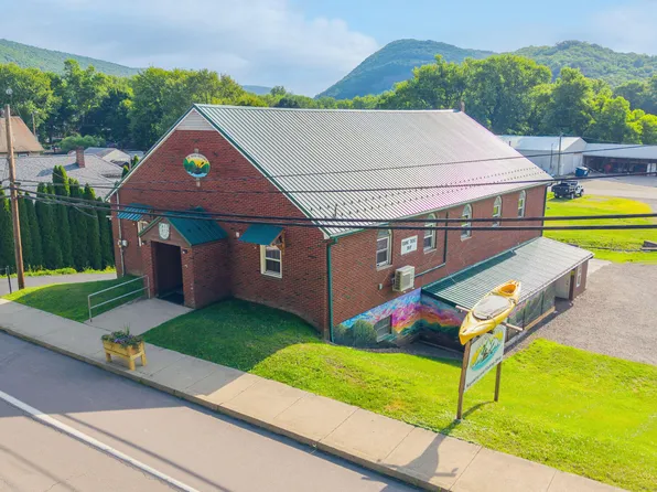 95 S Main St, Shickshinny, PA 18655