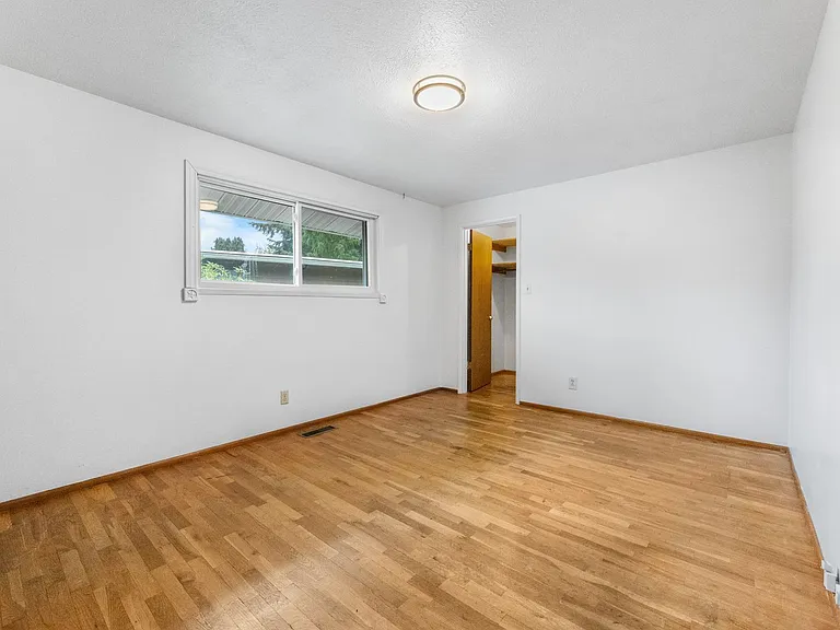 8908 Hipkins Rd SW — Photo 10