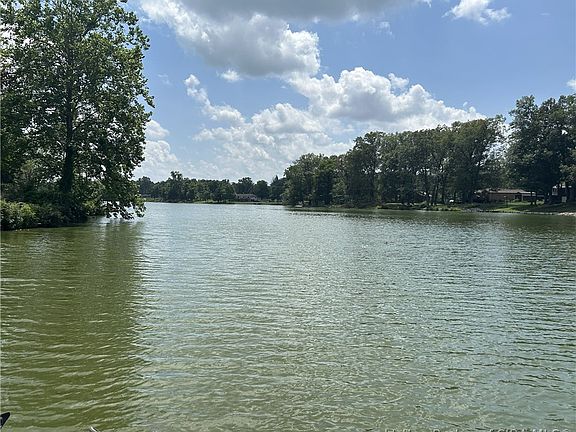 3rd image of 435 N Lakeside Drive