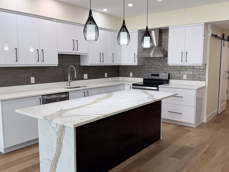 1 Beach Dr SE #2512 — Photo 8
