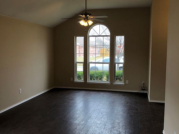 2nd image of 721 Rowdy Dr