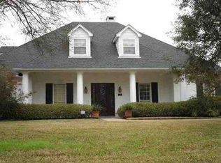 5025 Littlewood Dr, Beaumont, TX 77706