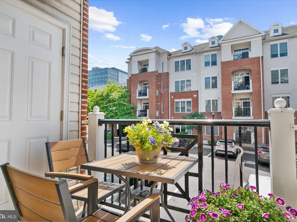 300 W Elm St Suite 2235, Conshohocken, PA 19428