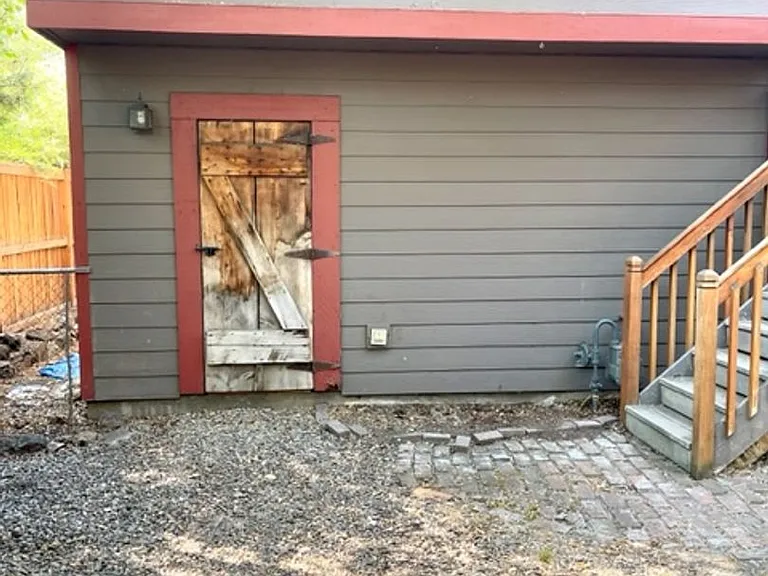 Georgia Ave, 717 NW - 00717-GEOR-00 — Photo 13