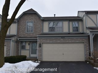 4616 N Sapphire Dr, Hoffman Estates, IL 60192