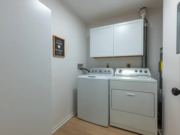6561 Brigham Sq APT 4, Centerville, OH 45459