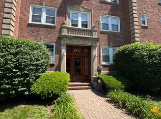 20 Kemper St, Quincy, MA 02170