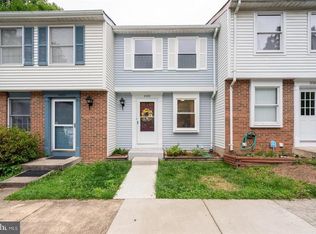 8062 Grandview Ct, Springfield, VA 22153