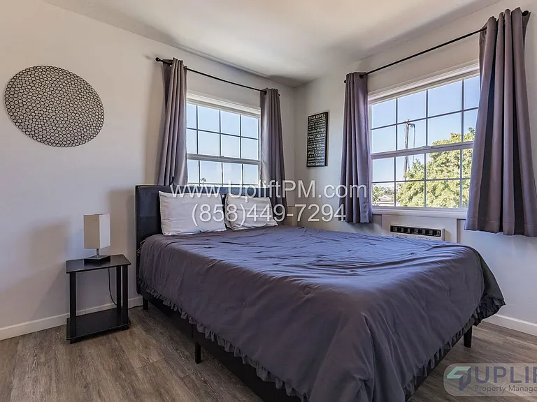 4833 Castle Ave — Photo 14