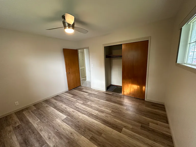 2405 SW Marshall Ave — Photo 31
