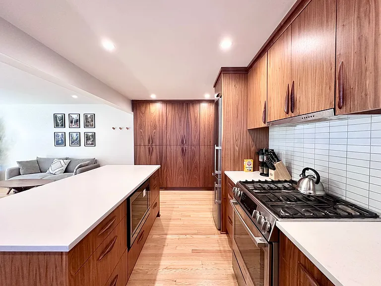 Lovely Duplex NE Portland - 2 bed, 1 bath w/Garage! — Photo 10