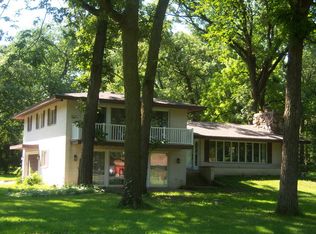 4914 Northridge Dr, Saint Anne, IL