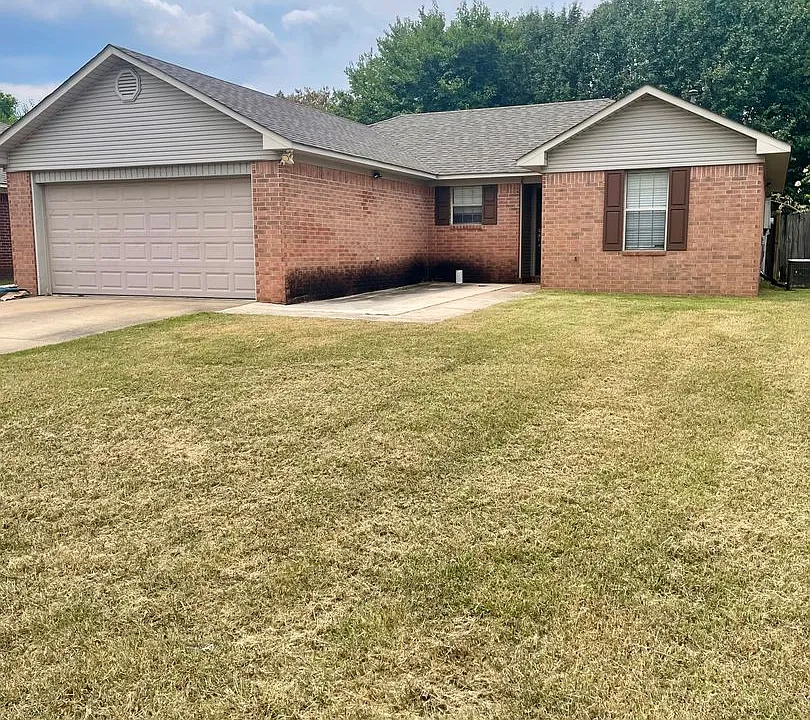 1425 Joyner Dr
