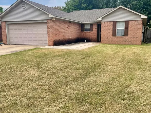 1425 Joyner Dr, Conway, AR 72034