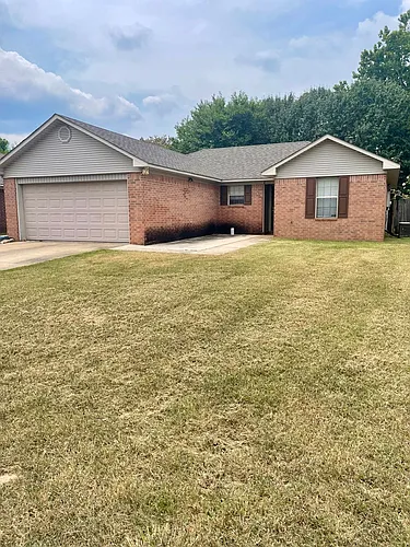 1425 Joyner Dr Photo 1