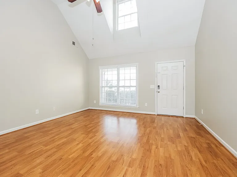 3360 Cornerstone Dr — Photo 4