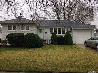 75 William Rd, Massapequa, NY 11758